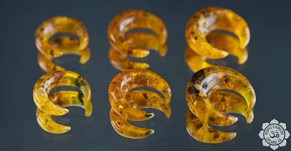 Reconstituted Amber Pincers