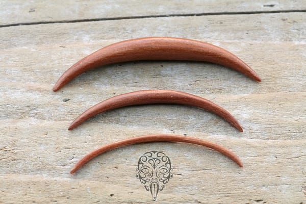 Saba Wood Tusks